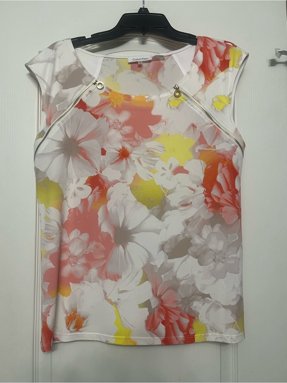 Calvin Klein Floral Zip-Front Accent Cap Sleeve Top in Coral, Yellow & Gray